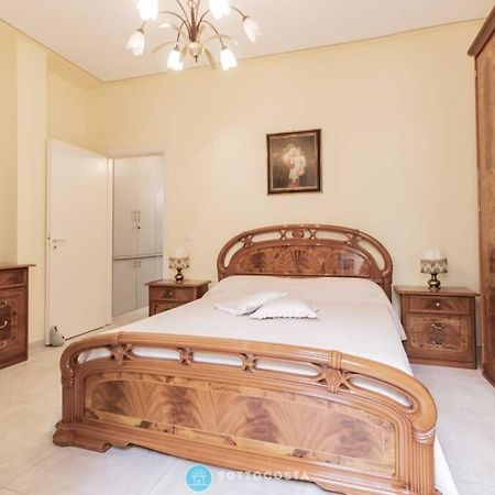 Helm Flat - Porto Cesareo Apartment Luaran gambar