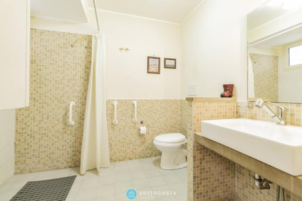 Helm Flat - Porto Cesareo Apartment Luaran gambar